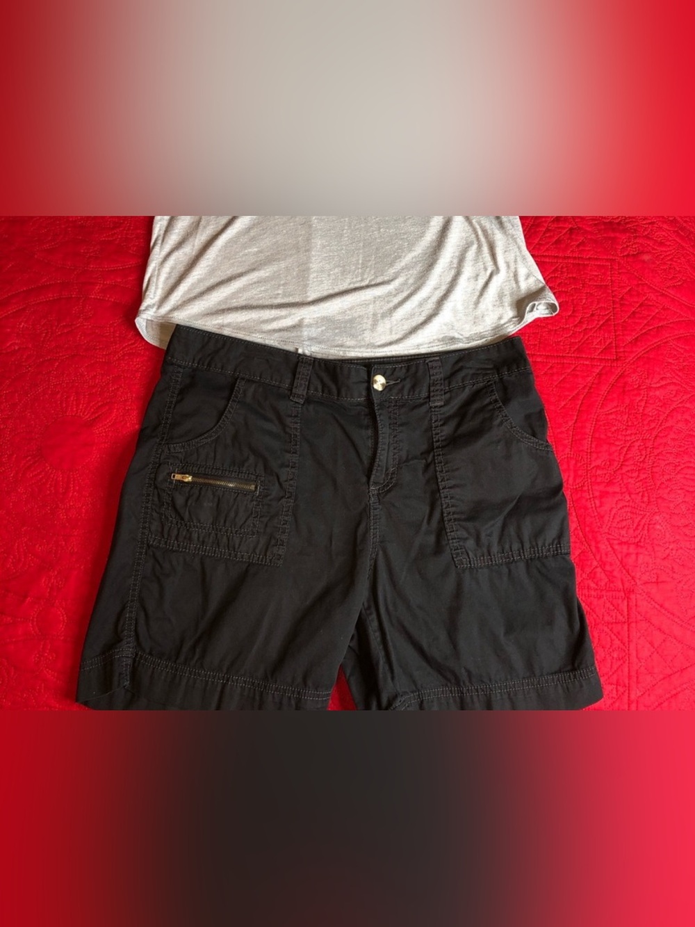 Sz 8 modest length shorts